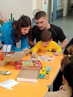 Игровая терапия в реабилитационном центре «Детство» с волонтёрами. Игровая терапия в реабилитационном центре «Детство» с волонтёрами.